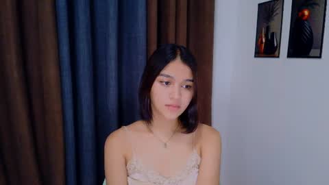 queen lux online show from 06/24/26, 09:30