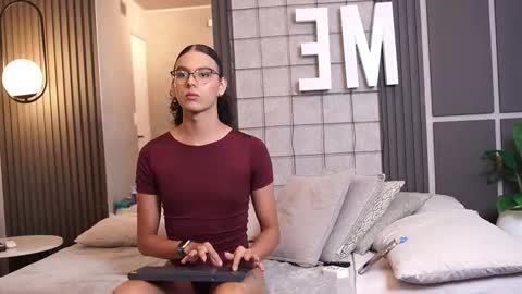 Luxa  online show from 02/26/26, 01:32