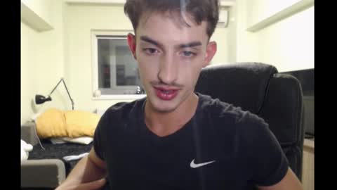 Snapshot of luxangel_xxx chatting on 10/31/25, 06:20 luxangel_xxx online show from 10/31/25, 06:20