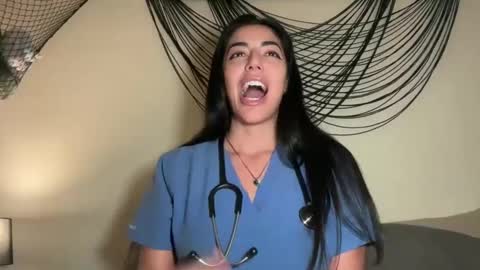 luxcher22 online show from 10/03/25, 02:41