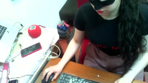 Snapshot of luxdasilva chatting on 05/09/26, 02:44 luxdasilva online show from 05/09/26, 02:44