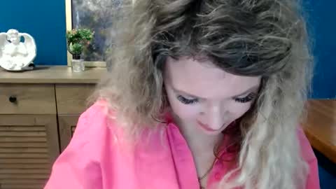 Donna online show from 05/26/26, 06:31