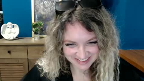 Donna online show from 05/27/26, 07:05