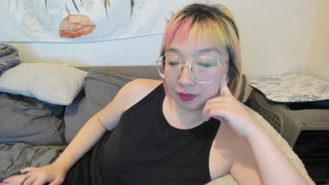 LuxGray online show from 12/18/24, 02:32