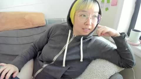 LuxGray online show from 05/15/26, 06:48