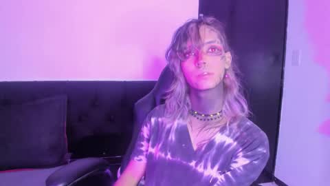 Luxiel 3 online show from 11/15/25, 10:59