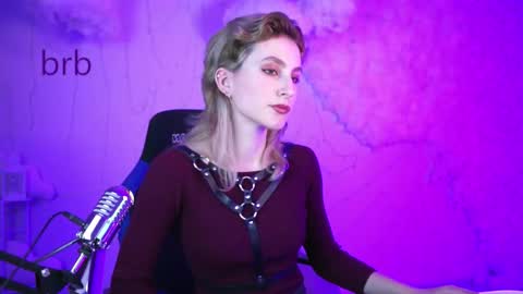 Snapshot of luxrayi chatting on 01/05/25, 09:57 Ray online show from 01/05/25, 09:57