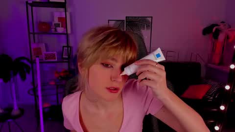 Snapshot of luxrayi chatting on 01/07/25, 02:51 Ray online show from 01/07/25, 02:51