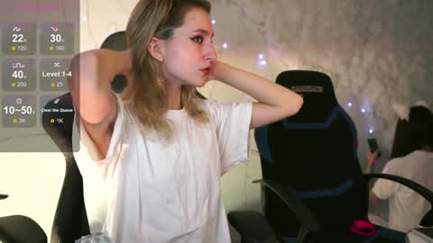 Snapshot of luxrayi chatting on 01/19/25, 03:53 Ray online show from 01/19/25, 03:53