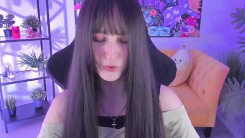 Snapshot of luxrayi chatting on 02/06/25, 12:22 Ray online show from 02/06/25, 12:22