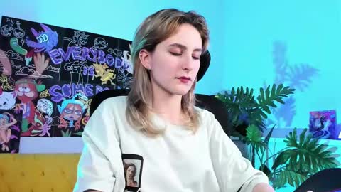 Snapshot of luxrayi chatting on 02/18/25, 12:26 Ray online show from 02/18/25, 12:26