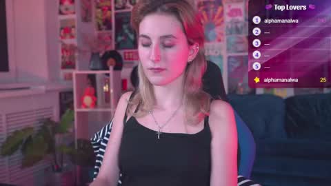 Snapshot of luxrayi chatting on 02/20/25, 12:08 Ray online show from 02/20/25, 12:08