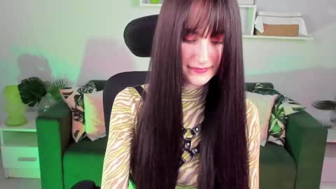 Snapshot of luxrayi chatting on 03/02/25, 09:01 Ray online show from 03/02/25, 09:01