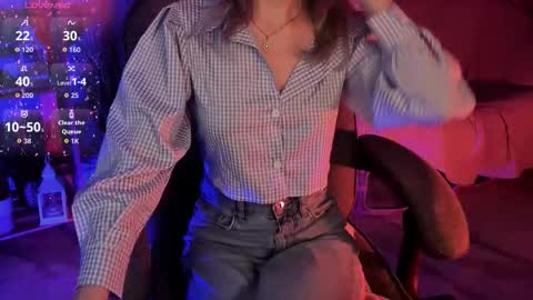 Snapshot of luxrayi chatting on 09/21/25, 06:20 Ray online show from 09/21/25, 06:20