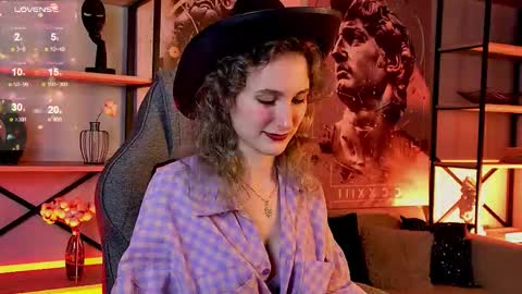 Snapshot of luxrayi chatting on 09/26/25, 06:12 Ray online show from 09/26/25, 06:12