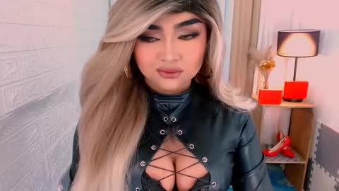 Sasha Blaire online show from 11/07/25, 02:00