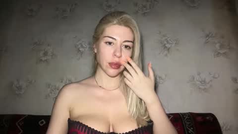 LuxSonyaStar online show from 04/21/26, 07:39