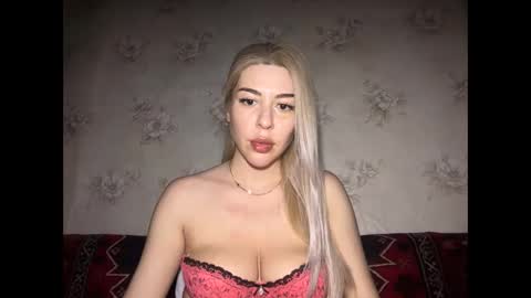 LuxSonyaStar online show from 05/18/26, 07:52