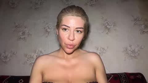 LuxSonyaStar online show from 07/13/26, 09:06