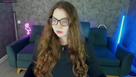 luxsopphia_ online show from 03/27/26, 07:57