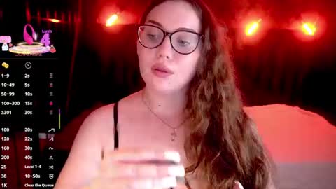 Snapshot of luxsopphia_ chatting on 06/11/26, 12:36 luxsopphia_ online show from 06/11/26, 12:36