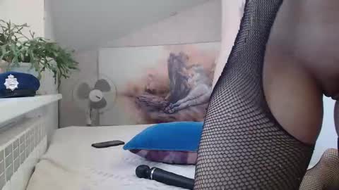 Laura online show from 03/21/26, 01:32