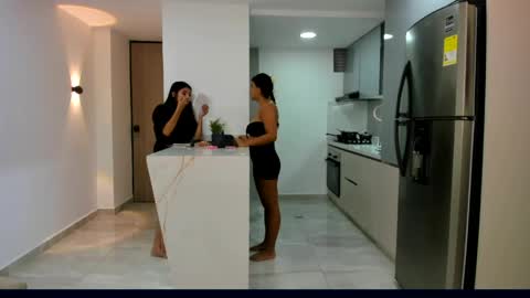 luxury_pleasure_ii online show from 04/29/26, 04:05