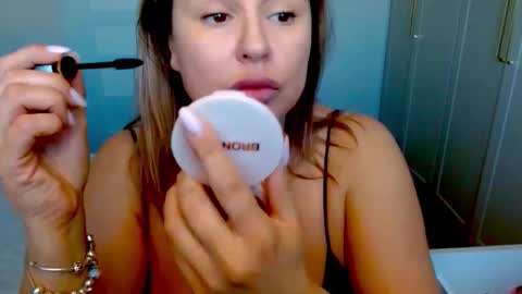 Diana online show from 11/06/25, 07:09