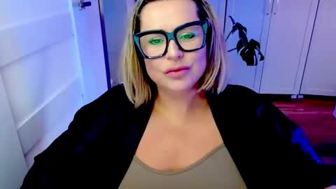 Diana online show from 05/07/26, 06:19