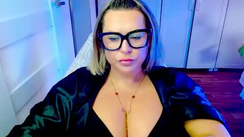 Diana online show from 05/18/26, 05:24