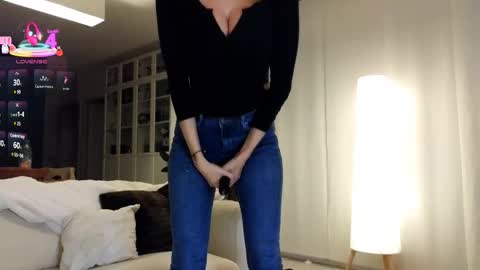 Luxymin online show from 02/17/25, 08:47