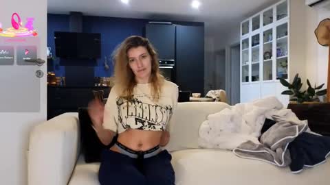 Luxymin online show from 02/20/25, 08:36