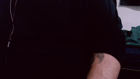 Snapshot of lvcifer_ chatting on 12/04/24, 02:42 ayoo online show from 12/04/24, 02:42