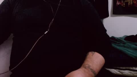 Snapshot of lvcifer_ chatting on 12/08/24, 10:30 ayoo online show from 12/08/24, 10:30