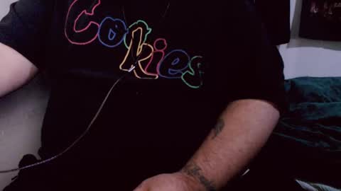 Snapshot of lvcifer_ chatting on 01/05/25, 04:16 ayoo online show from 01/05/25, 04:16