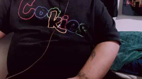 Snapshot of lvcifer_ chatting on 01/06/25, 12:37 ayoo online show from 01/06/25, 12:37