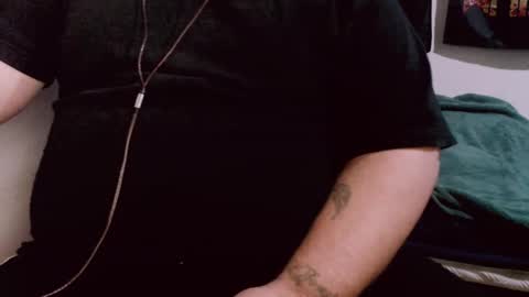 Snapshot of lvcifer_ chatting on 01/08/25, 11:21 ayoo online show from 01/08/25, 11:21