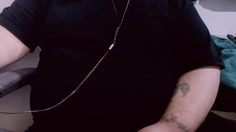 Snapshot of lvcifer_ chatting on 01/28/25, 02:32 ayoo online show from 01/28/25, 02:32