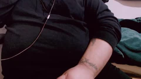 Snapshot of lvcifer_ chatting on 02/02/25, 12:51 ayoo online show from 02/02/25, 12:51