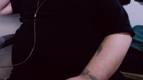 Snapshot of lvcifer_ chatting on 02/12/25, 04:33 ayoo online show from 02/12/25, 04:33