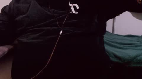 Snapshot of lvcifer_ chatting on 02/16/25, 10:21 ayoo online show from 02/16/25, 10:21