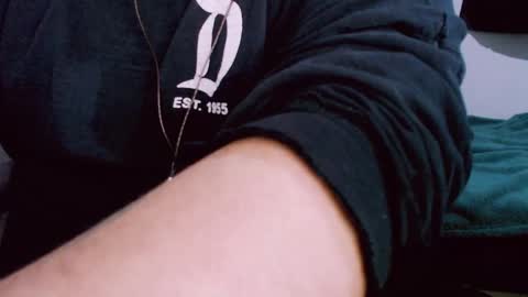 Snapshot of lvcifer_ chatting on 02/16/25, 01:27 ayoo online show from 02/16/25, 01:27