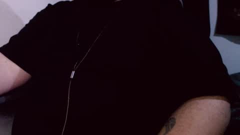 Snapshot of lvcifer_ chatting on 02/24/25, 11:10 ayoo online show from 02/24/25, 11:10