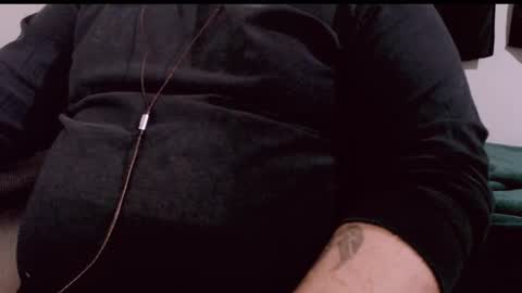 Snapshot of lvcifer_ chatting on 03/02/25, 11:50 ayoo online show from 03/02/25, 11:50