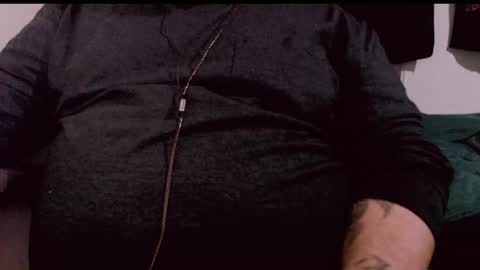 Snapshot of lvcifer_ chatting on 03/12/25, 08:08 ayoo online show from 03/12/25, 08:08