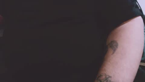 Snapshot of lvcifer_ chatting on 09/10/25, 05:46 ayoo online show from 09/10/25, 05:46