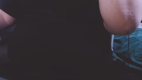 Snapshot of lvcifer_ chatting on 09/18/25, 07:43 ayoo online show from 09/18/25, 07:43