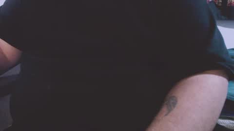 Snapshot of lvcifer_ chatting on 10/12/25, 05:06 ayoo online show from 10/12/25, 05:06