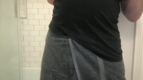 lvguynextdoor440656 online show from 10/31/25, 01:06