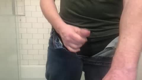 lvguynextdoor440656 online show from 12/13/25, 11:43